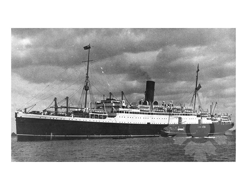 Black and white photo of the ship Alaunia II