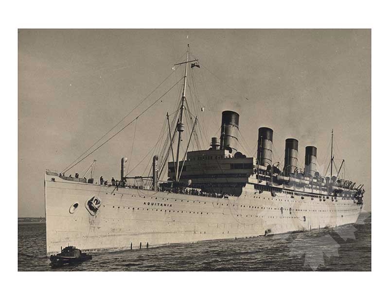 Black and white photo of the ship Aquitania (RMS)