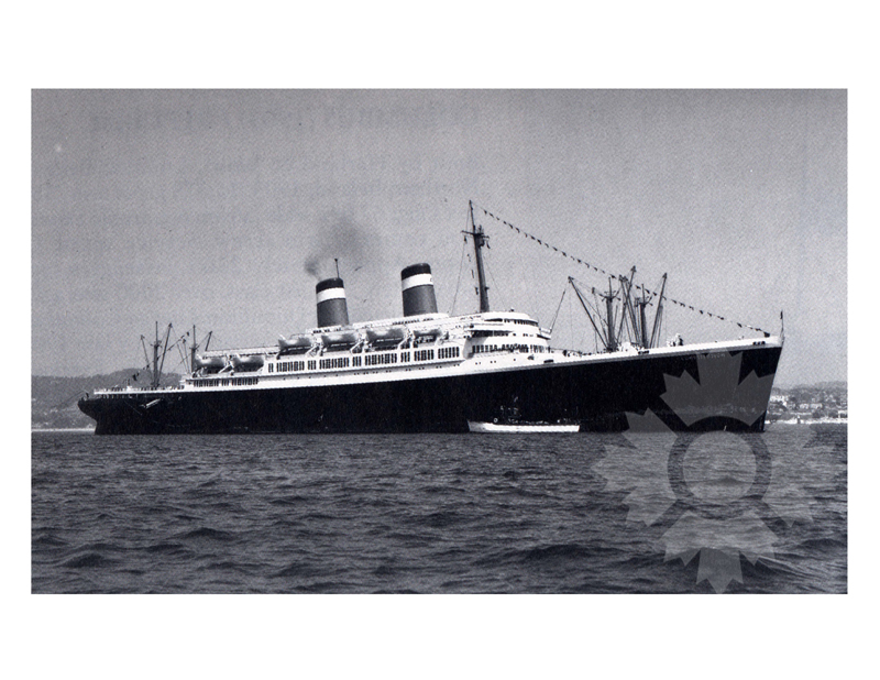 Black and white photo of the ship Constitution (SS) (1951-1974)