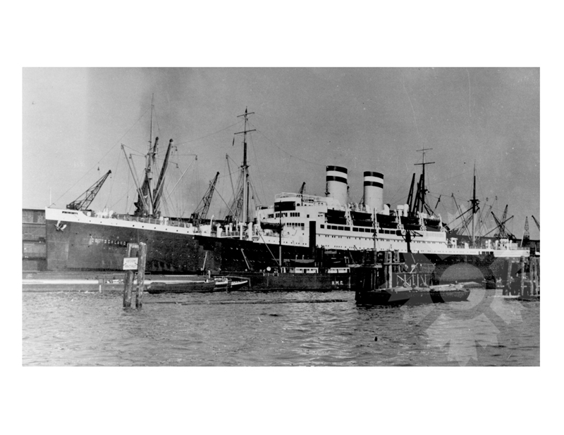 Black and white photo of the ship Deutschland (SS) (1923-1945)