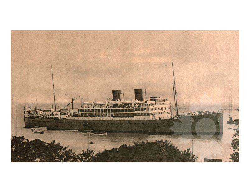 Black and white photo of the ship llangibby castle (RMS) (1929-1954)