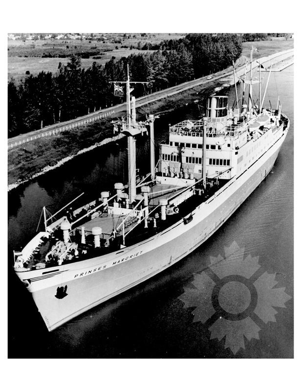 Black and white photo of the ship Prinses Margriet (MS) (1961-1970)