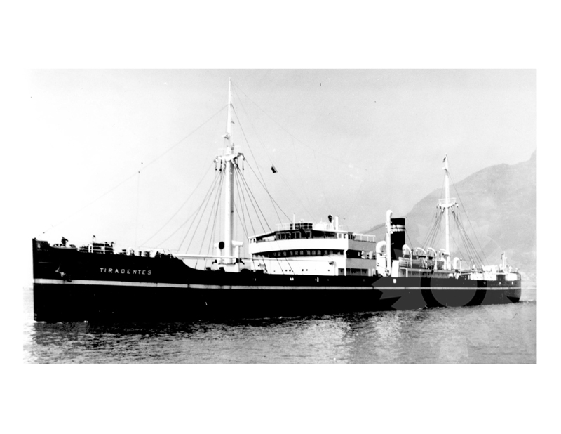 Black and white photo of the ship Tiradentes (SS) (1939-1945)