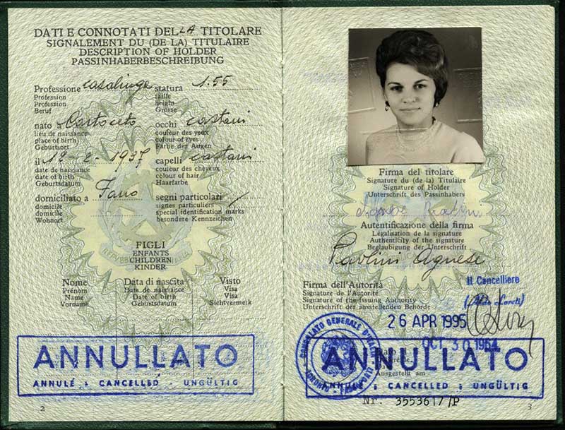 Passport issued to Agnes Paolini, 1955. Canadian Museum of Immigration at Pier 21 (DI2013.1810.1b).
