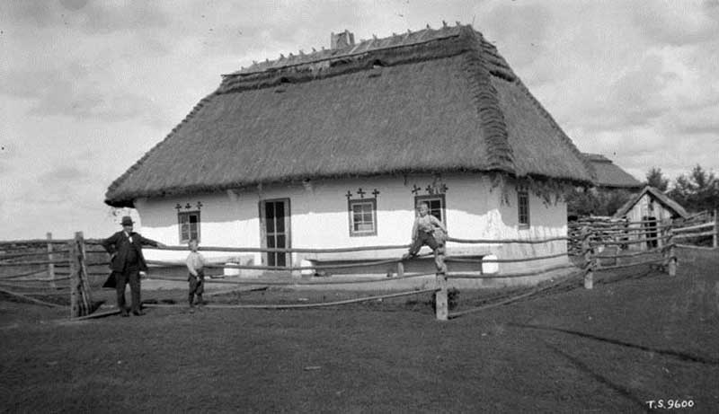 Ukrainian building with whitewashed walls.