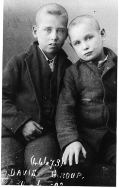 1902 - Albert and Fred Davis