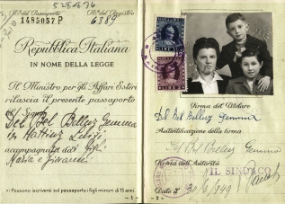 Italian passport photo page with image of woman and two children.