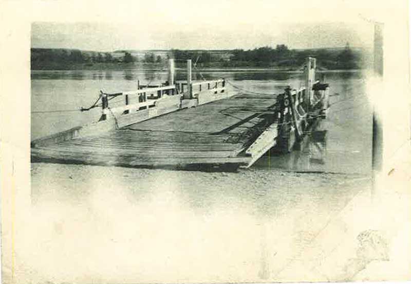 Riverhurst Ferry, Saskatchewan River - 1945