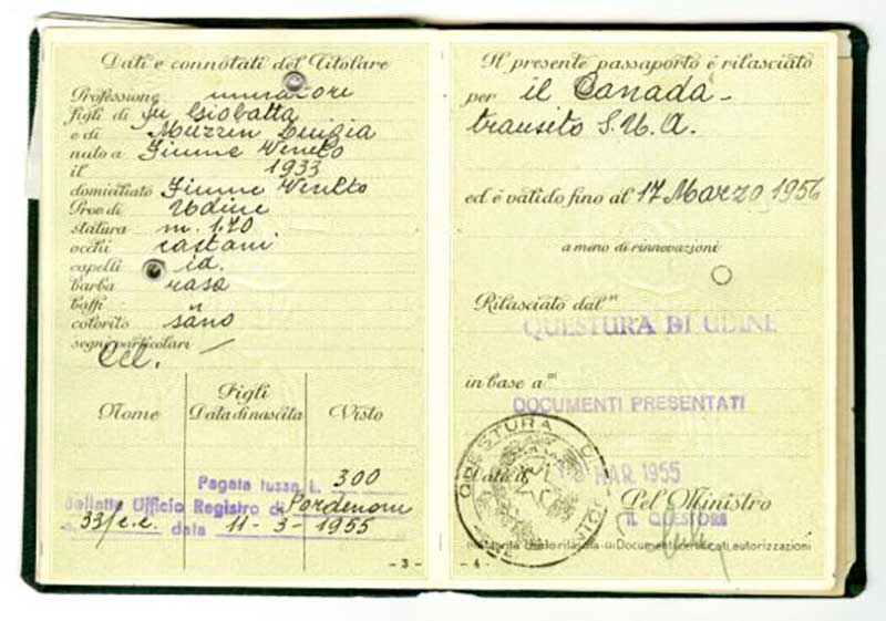 Passport pages with Italian writing.